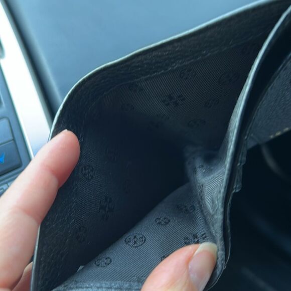 Tory Burch Harper Mini Black Compact Wallet - Picture 3 of 4